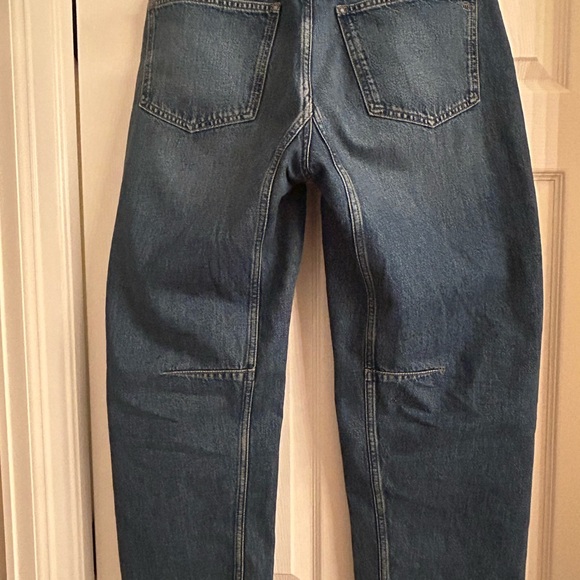 Madewell Darted Barrel Jeans - Picture 3 of 9